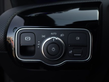 Mercedes Klasa A W177/V177 Hatchback Plug-In 1.3 250e 218KM 2022 Mercedes A A 250 e, Salon Polska, Serwis ASO, zdjęcie 15