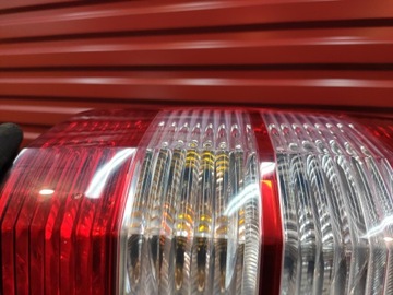 DODGE NITRO 06-11R. SVĚTLO PRAVÁ LEVÝ ZADNÍ SVĚTLA KPL EVROPA ORIG. JEHLA