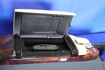 LOKETNÍ OPĚRKA MERCEDES W221