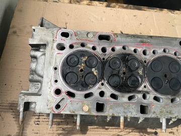 HLAVA HŘÍDELE RENAULT 1.6 DCI R9M TRAFIC VIVARO 130C05277R 110422959R