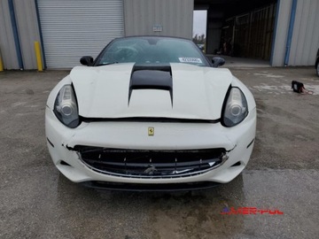 Ferrari California 2010 Ferrari California 2010 4.3L V8 Convertible 4.3 Benzyna 453KM, zdjęcie 4