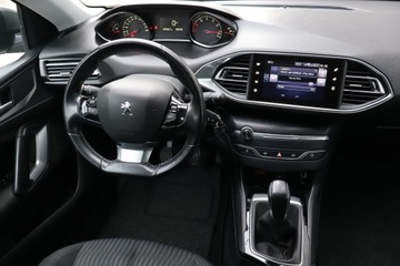 Peugeot 308 II Hatchback 5d 1.2 PureTech 110KM 2016 Peugeot 308 1.2 PureTech, Navi, Klima, zdjęcie 6