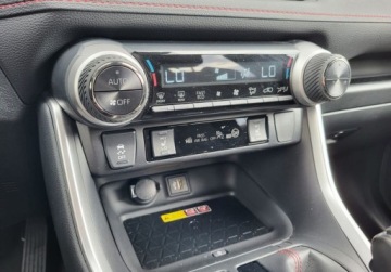 Toyota RAV4 V SUV Plug-In Facelifting 2.5 Hybrid Dynamic Force 306KM 2025 Toyota RAV4 Rav4 Plug-In 306KM Dynamic 4x4 FV23 Salon PL Serwis ASO, zdjęcie 21