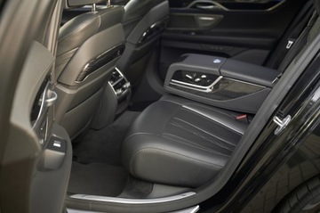 BMW Seria 7 G11-G12 Sedan Facelifting 3.0 730d 286KM 2022 M-PAKIET Z PEŁNYM PAKIETEM CHROM__ MEGA WYPOSAŻENIE, zdjęcie 21