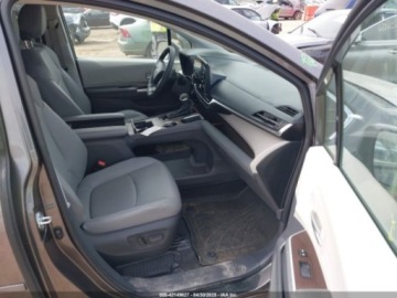 Toyota Sienna III 2024 Toyota Sienna xle, 2024r., 4x4, 2.5L 2.5 Benzyna 189KM, zdjęcie 8