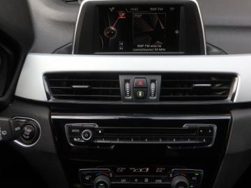 BMW X1 F48 2016 BMW X1 sDrive18d, Automat, Navi, Klima, zdjęcie 11