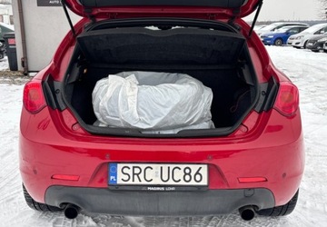 Alfa Romeo Giulietta Nuova II Hatchback 5d 2.0 JTD 16v 170KM 2012 Alfa Romeo Giulietta 2012 r. 2.0 Diesel 170KM, zdjęcie 17