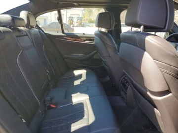 BMW Seria 5 G30-G31 2020 BMW M5 BMW serii 5 M550i xDrive Sedan z 2020 roku , od ubezpieczalni 4.4, zdjęcie 10