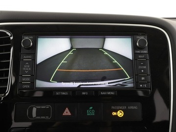 Mitsubishi Outlander III 2015 Mitsubishi Outlander PHEV Hak Navi Kamera cofania, zdjęcie 23