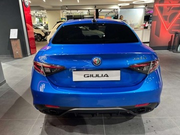 Alfa Romeo Giulia II Sedan Facelifting 2023 2.0 GME Turbo 280KM 2025 ALFA ROMEO Giulia Turbo Veloce Q4 Sedan 2.0 (280KM) 2025, zdjęcie 2