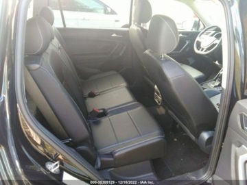 Volkswagen Tiguan II 2021 Volkswagen Tiguan SE R-Line 2021 2.0l 2.0 Benzyna 184KM, zdjęcie 8