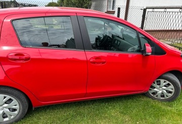 Toyota Yaris III дверь правая левая сторона 1F7 1G3 1G2 040 3P0