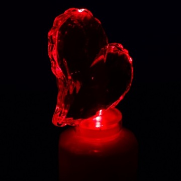 ВСТАВКА ДЛЯ СВЕЧИ СЕРДЦЕ LED 14 СМ ИСПОЛЬЗУЕТСЯ ОТ R6 БАТАРЕИ КРАСНЫЙ