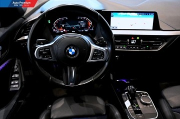 BMW Seria 1 F40 2021 BMW Seria 1 118iFV23LED Fog lightsWysoki polysk Shadow-Line 1.5 136KM, zdjęcie 9