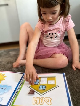 Развивающая книга на липучке Мои первые приложения