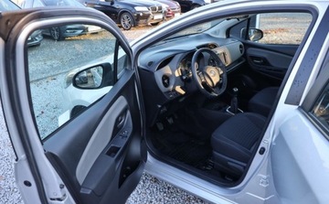Toyota Yaris III Hatchback 5d Facelifting 2017 1.5 Dual VVT-iE 111KM 2017 Toyota Yaris Tempomat , Bluetooth , Czujniki cofania, Wielof. kierownica., zdjęcie 7