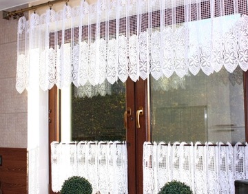 Белая кухонная штора Заздростка Гипюр, высота 90 см