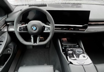 BMW Seria 5 G90-91 Touring 2.0 520d 197KM 2026 BMW Seria 5 520d xDrive, Panorama, M sport, Pakiet Travel, Bowers, 21 cali, zdjęcie 3
