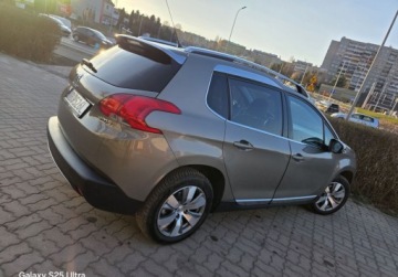 Peugeot 2008 I SUV Facelifting 1.2 PureTech 110KM 2016 Peugeot 2008 Automat 110KM Allure Bezwypadkowy Parktronic, zdjęcie 6