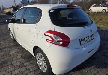 Peugeot 208 I Hatchback 3d 1.4 VTI 95KM 2015 Peugeot 208 1.4 BenzynaLPG 95KM, zdjęcie 5