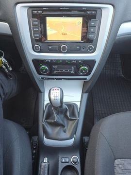 Skoda Octavia II Kombi 1.6 TDI CR DPF 105KM 2010 Skoda Octavia 1.6 TDI 4x4 105KM Ambition manual 6B, zdjęcie 14