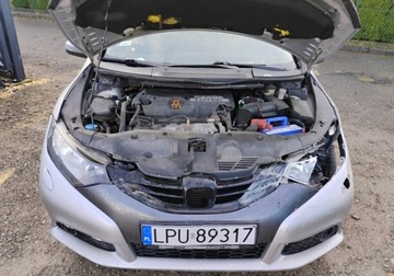 Honda Civic IX Hatchback 5d 2.2 i-DTEC 150KM 2012 Honda Civic 2012r, 2.2 CDTI. Lekko uszkodzony lewy przod. Jezdzi. 2.2, zdjęcie 4