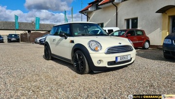 Mini One II Hatchback 1.4 95KM 2009 Mini ONE opony zimowe na stalówkach