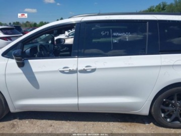 Chrysler Pacifica II 2025 Chrysler Pacifica LIMITED, 2025r., 3.6L 3.6 Benzyna 287KM, zdjęcie 5