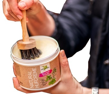 НАТУРАЛЬНЫЙ КРЕМ-МАЗЬ ДЛЯ КОПЫТ С АВОКАДО И ЖОЖОБА