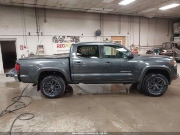 Toyota Tacoma II 2022 Toyota Tacoma 2022 Toyota Tacoma 4WD SR Double Cab 5 Bed V6 3.5 Benzyna, zdjęcie 7