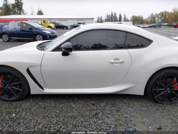 Toyota 2025 Toyota GR86 Premium, 2025r., 2.4L 2.4 Benzyna 228KM, zdjęcie 5