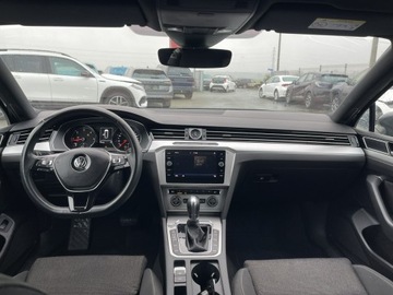 Volkswagen Passat B8 Variant 2.0 TDI BlueMotion SCR 150KM 2018 Volkswagen Passat DSG Podgrzewanie Klimatronik, zdjęcie 9