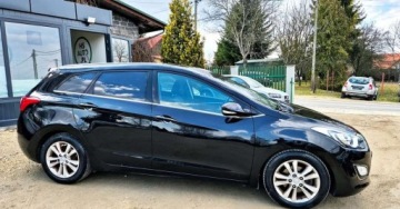 Hyundai i30 II Wagon 1.6 GDI 135KM 2013 Hyundai i30 BENZYNA nawigacja KAMERA super okazja 1.6 Benzyna 135KM, zdjęcie 8