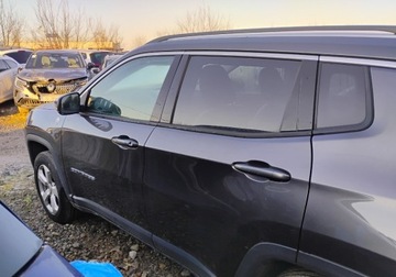 Jeep Compass II SUV 2.0 MJD 140KM 2017 Jeep Compass 2017r, SALON POLSKA. 2.0 Diesel. 4x4. AUTOMAT. Po zalaniu. VA, zdjęcie 3