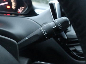 Peugeot 208 I Hatchback 5d Facelifting 1.2 PureTech 82KM 2015 Peugeot 208 1.2 PureTech, Klima, Tempomat, zdjęcie 15