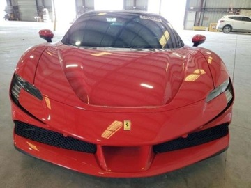 Ferrari 2023 Ferrari SF90 Stradale 2023 Ferrari SF90 Stradale Coupe 4.0 Benzyna 986KM, zdjęcie 5