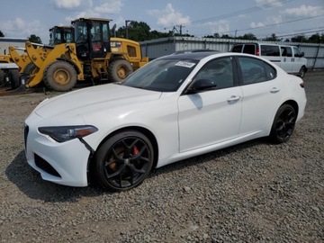 Alfa Romeo Giulia II Sedan Facelifting 2.0 Turbo 280KM 2020 Alfa Romeo Giulia 2020 ALFA ROMEO GIULIA 2.0 Benzyna 280KM, zdjęcie 1