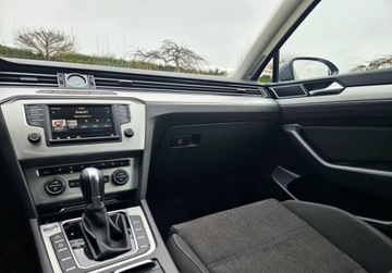 Volkswagen Passat B8 Variant 2.0 TDI BlueMotion SCR 150KM 2017 Volkswagen Passat Automat, Niski przebieg,ze Szwajcarii, Polecam 2.0 Diesel, zdjęcie 6