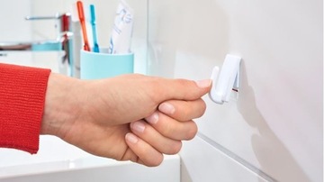 Крючок самоклеящийся Powerstrips 1000г Tesa 3 шт.