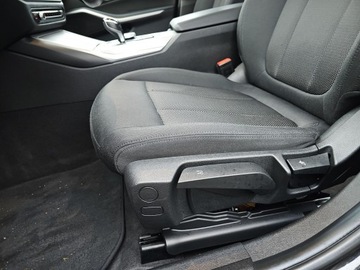 BMW Seria 3 G20-G21 Limuzyna 2.0 320d 190KM 2019 BMW 320 xDrive Advantage aut, zdjęcie 13