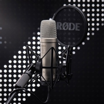 Инструментальный конденсаторный микрофон Rode NT1 5-го поколения