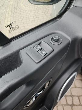 Opel Vivaro B Kombi Extra Long H1 2,9t 1.6 BiTurbo 140KM 2015 Opel Vivaro 1.6 CDTI140KM 8-osób Long Skrzydła, zdjęcie 11