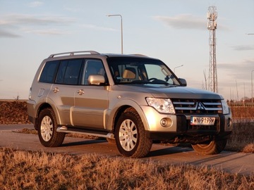 Mitsubishi Pajero IV SUV 5d 3.2 Di-DC 170KM 2008