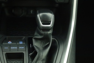 Toyota RAV4 V SUV 2.5 Hybrid Dynamic Force 218KM 2022 Toyota RAV 4 2.5 Hybrid, Salon Polska, zdjęcie 10