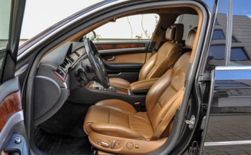 Audi A8 D3 Sedan 4.2 V8 TDI 326KM 2009 Audi A8 4,2TDI (326KM) 2009 r. Quattro Long Lift 4.1 Diesel 326KM, zdjęcie 6