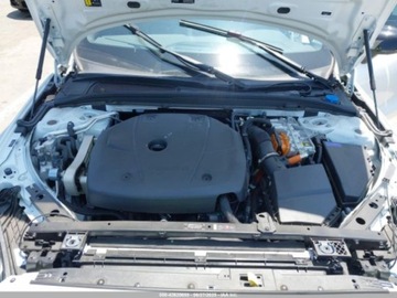 Volvo S60 III 2024 Volvo S60 Recharge Plug-In Hybrid T8 Plus Black Edition 2024 2.0l 2.0 312KM, zdjęcie 8