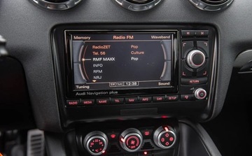 Audi TT 8J Coupe Facelifting 1.8 TFSI 160KM 2011 Audi TT 1.8TFSI 160KM S-Line Skora Navi Alu Nowy Rozrzad Serwis Gwarancjia, zdjęcie 21
