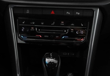 Volkswagen T-Roc I SUV Facelifting 2.0 TDI SCR 150KM 2024 Volkswagen T-Roc 2.0TDI 150KM Style DSG, Kamera Cofania, Podgrzewane Fotel, zdjęcie 16