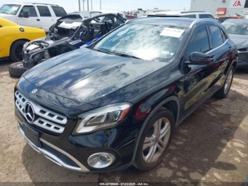 Mercedes GLA II 2020 Mercedes-Benz GLA 250 2020 2.0l 2.0 Benzyna 208KM, zdjęcie 1