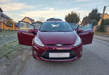 Ford Fiesta VII Hatchback 5d 1.4 Duratec 96KM 2009 Ford Fiesta Ford Fiesta 1.4 Champions Edition 1.4 Benzyna 96KM, zdjęcie 25